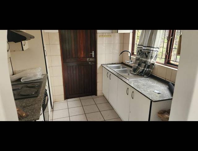 4 BEDROOM HOUSE FOR SALE IN BAKERVILLE GARDENS